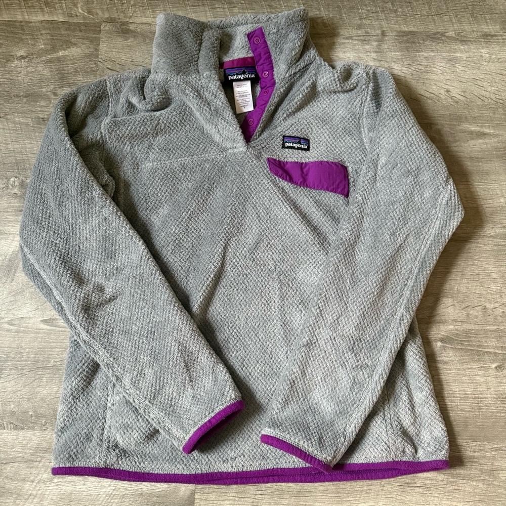 Patagonia Purple and Gray Fleece Pullover